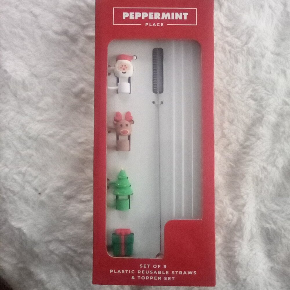 🎀Set of 9 Plastic Reusable CHRISTMAS Straws & Toppers🎀